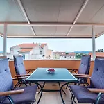 Marina *
