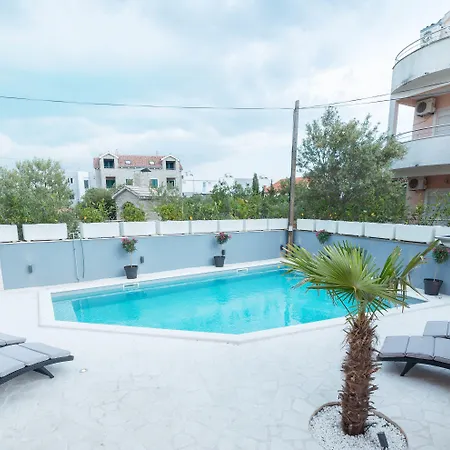 Apartments Marina *